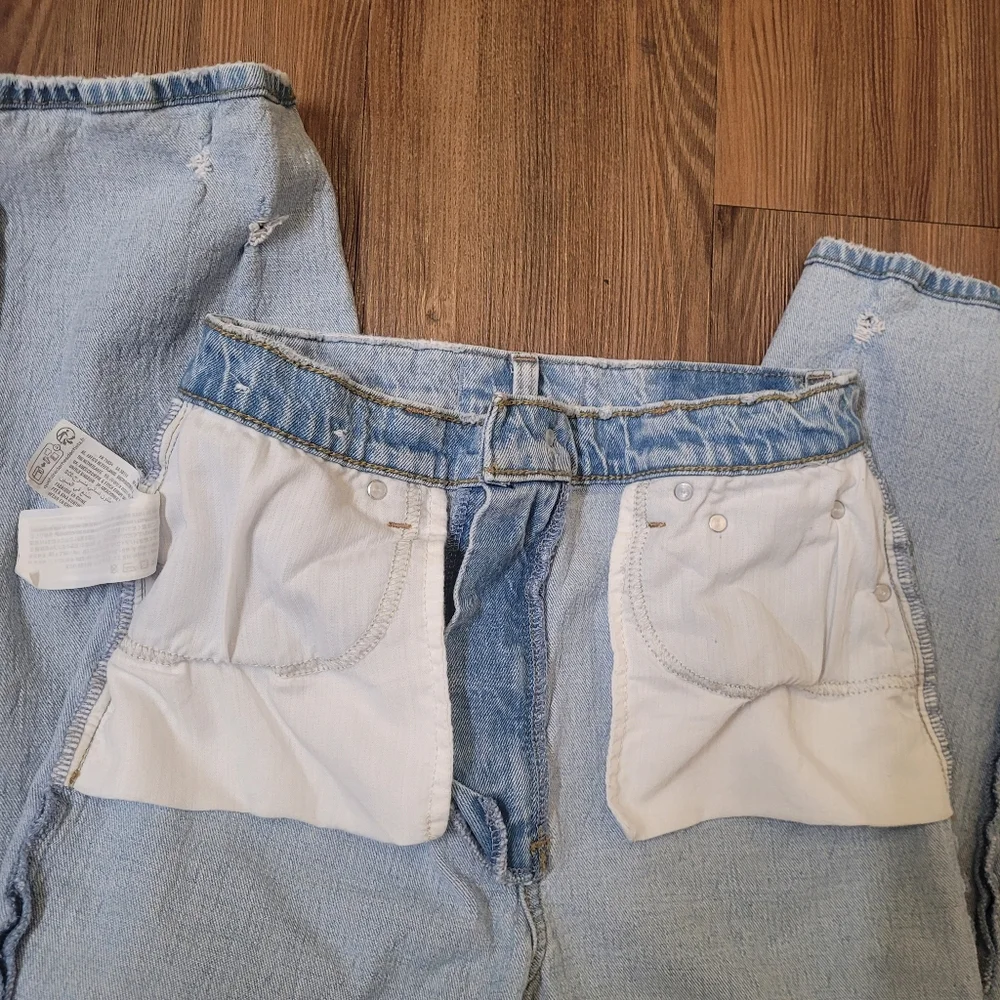 Abercrombie Light‎ Blue Denim Jeans used good condition for women zise 27.